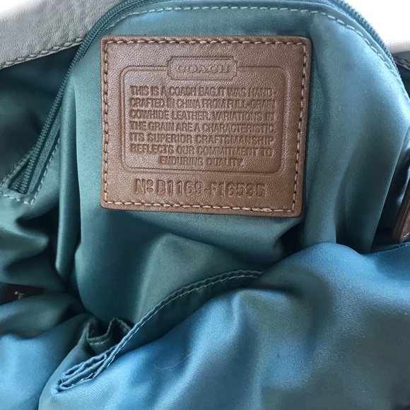 Vintage off white leather coach purse with brown strap - Picture 7 of 11